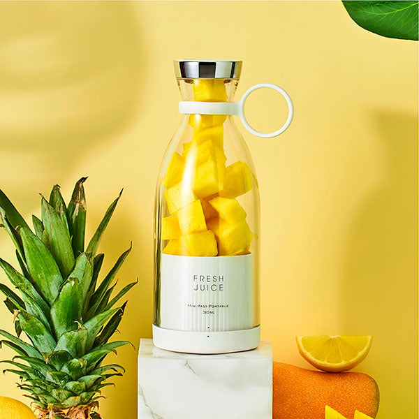 Portable Juice Blender | USB Rechargeable Travel Blender for Smoothies